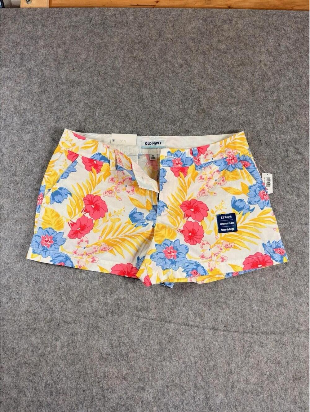 Old Navy Floral Shorts Women Size 10 NWT